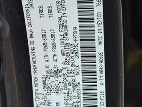 Used 2017 Toyota Tacoma TRD Sport w/ Tow Package RWD image 22
