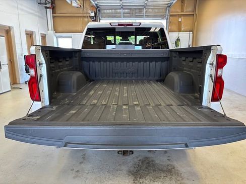 Used 2023 Chevrolet Silverado 1500 High Country w/ Z71 Off-Road Package image 24