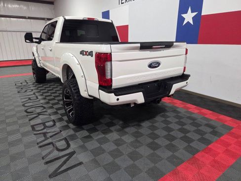Used 2019 Ford F250 Lariat w/ Lariat Ultimate Package image 12