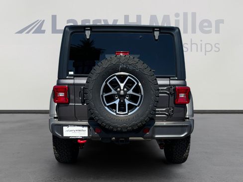 New 2025 Jeep Wrangler Unlimited Rubicon w/ Technology Group image 4