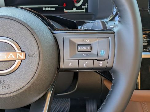 New 2025 Nissan Pathfinder Platinum w/ Black Appearance Package image 22