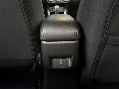 Used 2025 Nissan Versa SV w/ Trunk Package FWD image 12
