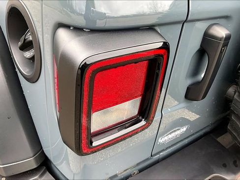 Used 2024 Jeep Wrangler Willys image 29