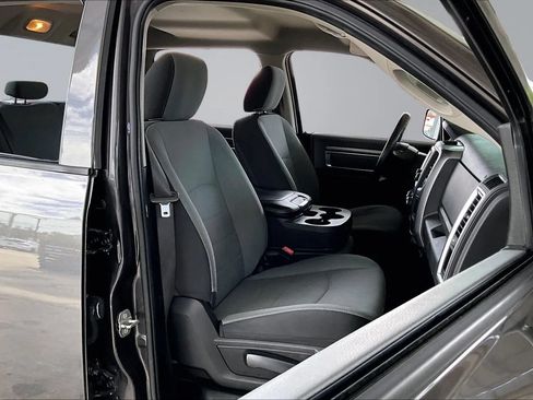 Used 2022 RAM 1500 Classic SLT RWD image 26