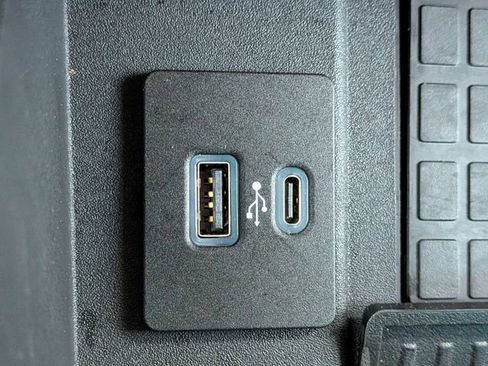 Used 2021 Ford F250 Lariat image 25