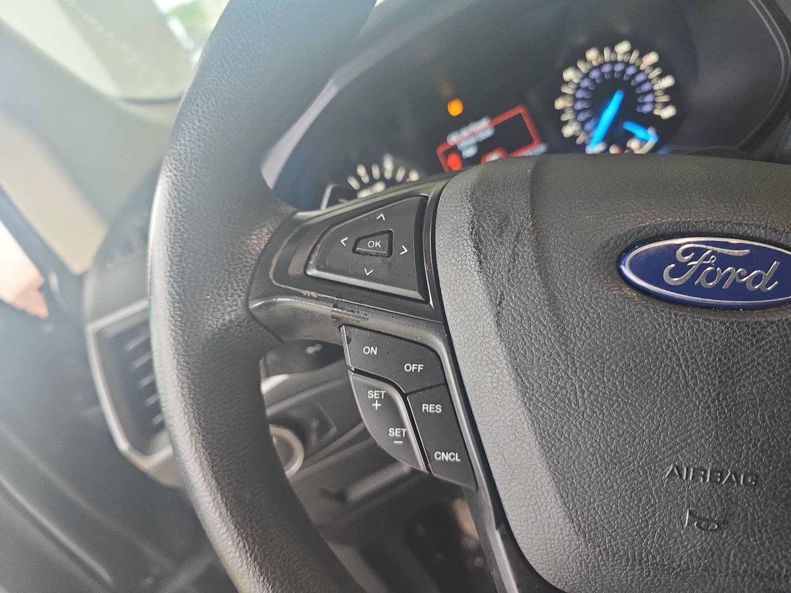 Used 2016 Ford Edge SE FWD image 17