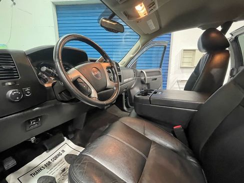 Used 2013 GMC Sierra 2500 SLE w/ Convenience Package image 9