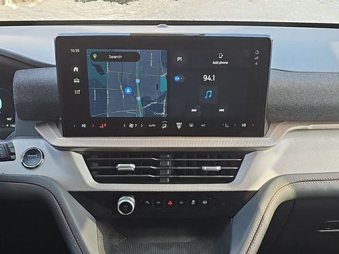 Used 2025 Ford Explorer Active image 15