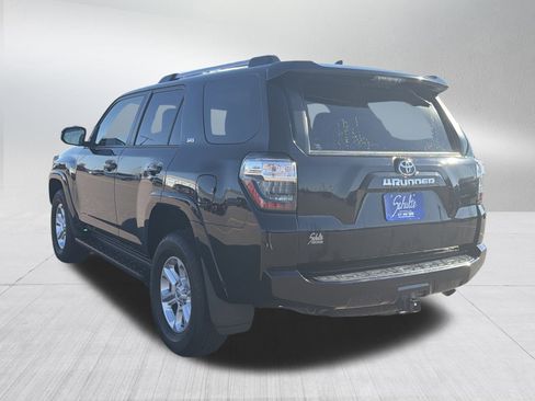 Used 2023 Toyota 4Runner SR5 Premium image 5