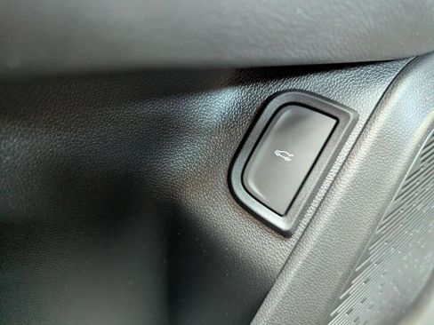 New 2026 Chevrolet Equinox LT w/ Convenience Package II image 49