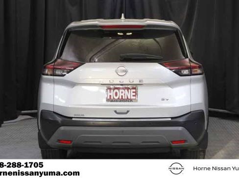 Used 2022 Nissan Rogue SV image 14
