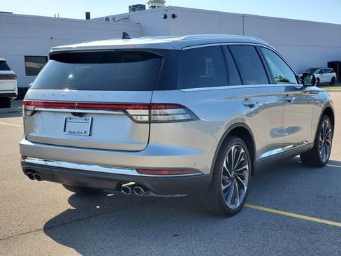 Used 2024 Lincoln Aviator Reserve w/ Equipment Group 201A AWD/4WD image 4