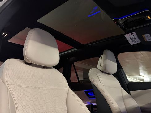 New 2026 Mercedes-Benz GLC 300 image 16