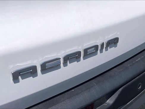 Used 2025 GMC Acadia Elevation FWD image 31