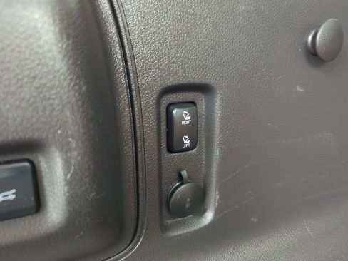 Used 2010 Ford Edge Limited image 40