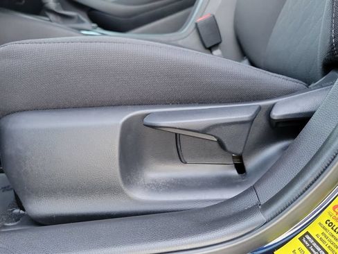 Used 2025 Toyota Corolla LE FWD image 19
