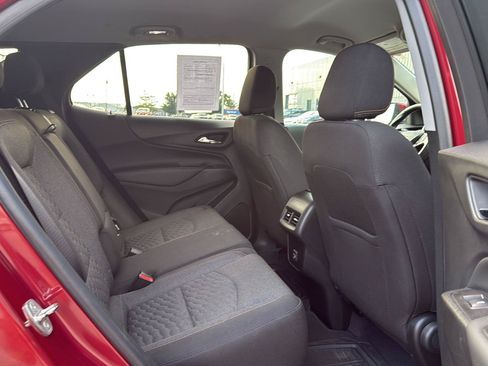 Used 2021 Chevrolet Equinox LT AWD/4WD image 11
