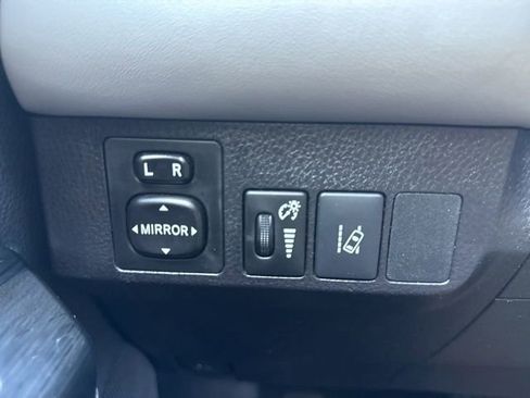 Used 2017 Toyota RAV4 Limited w/ Advanced Technology Package AWD/4WD image 21