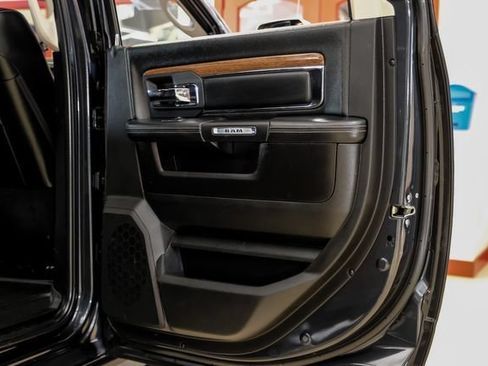Used 2018 RAM 3500 Laramie w/ Convenience Group AWD/4WD image 47