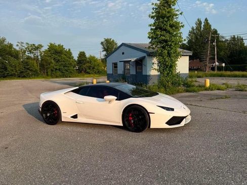 Used 2015 Lamborghini Huracan LP 610-4 AWD/4WD image 6