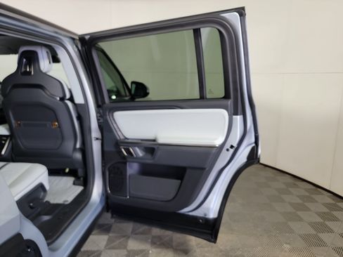 Used 2024 Rivian R1S Launch Edition AWD/4WD image 19