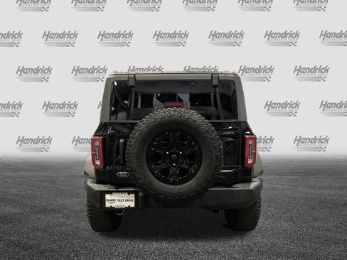 Used 2023 Ford Bronco Wildtrak image 9
