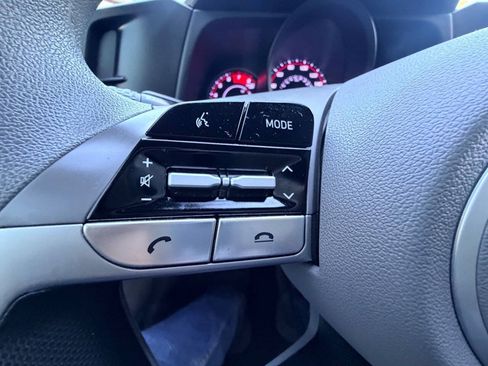 Used 2023 Hyundai Elantra SEL FWD image 7