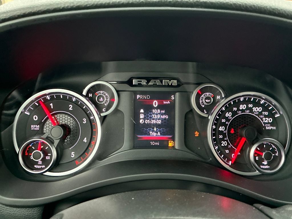 New 2026 RAM 4500 4x4 Crew Cab DRW image 16