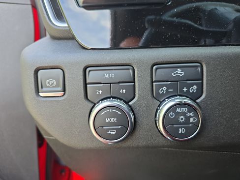 Used 2023 GMC Sierra 1500 Elevation AWD/4WD image 18