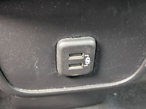 Used 2023 Chevrolet Equinox LT w/ Driver Convenience Package image 15