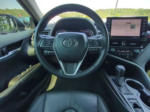 Used 2024 Toyota Camry XLE FWD image 21