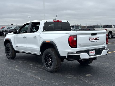 New 2026 GMC Canyon Elevation image 7