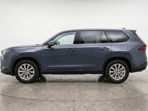 Used 2025 Toyota Grand Highlander FWD image 5