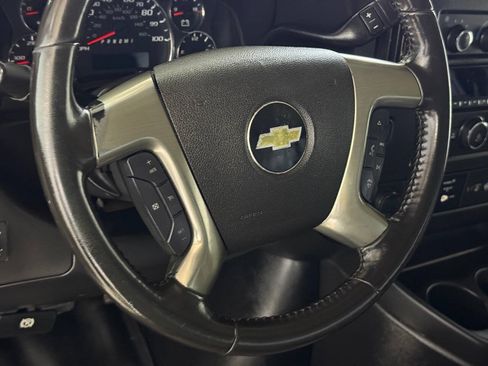 Used 2018 Chevrolet Express 3500 Extended w/ Driver Convenience Package RWD image 35