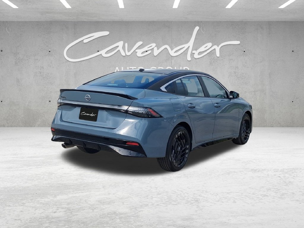 New 2027 Nissan Sentra SR FWD image 17