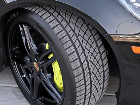 Used 2018 Porsche Panamera 4 AWD/4WD image 28