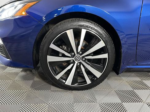 Used 2021 Nissan Altima 2.5 SR w/ SR Premium Package AWD/4WD image 7