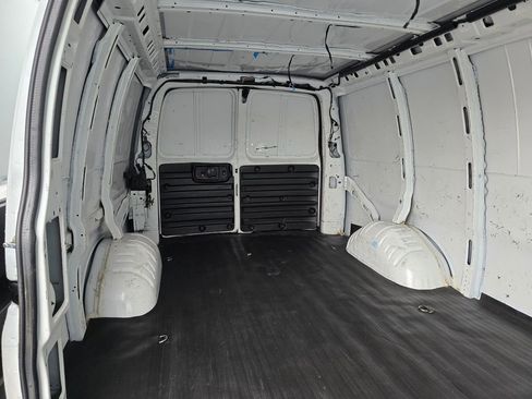 Used 2020 Chevrolet Express 2500 Extended w/ Driver Convenience Package image 13