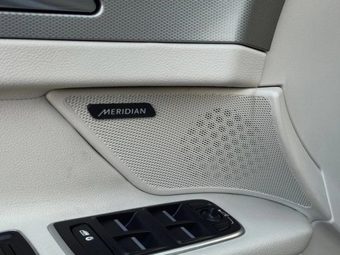 Used 2016 Jaguar XF Premium AWD/4WD image 11