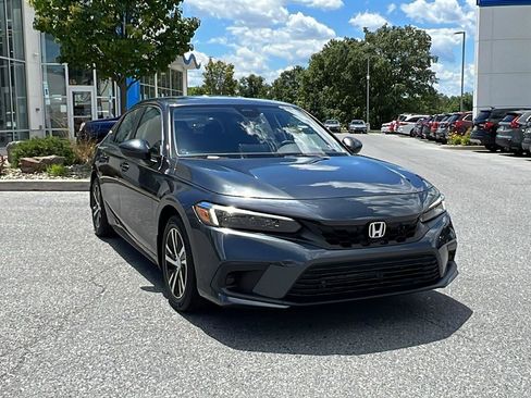 Certified 2024 Honda Civic LX image 1