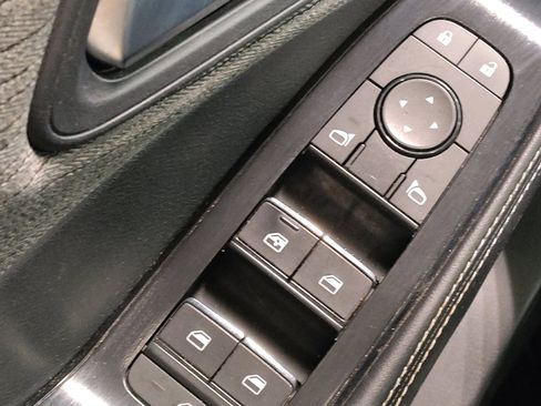 Used 2022 Nissan Rogue SV image 27