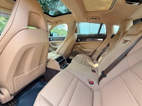 Used 2023 Porsche Panamera 4 Platinum Edition AWD/4WD image 15
