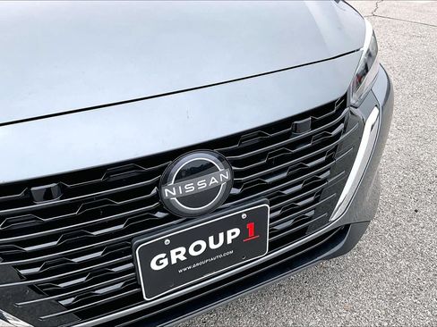 Used 2025 Nissan Sentra SV image 29