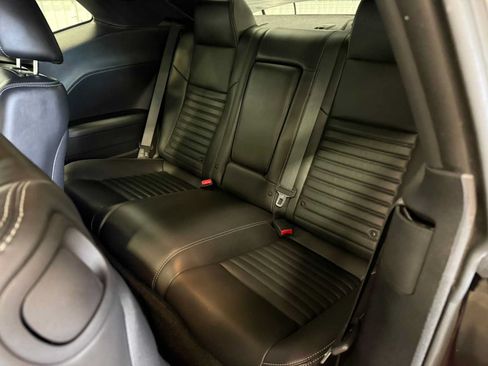 Used 2013 Dodge Challenger R/T RWD image 22
