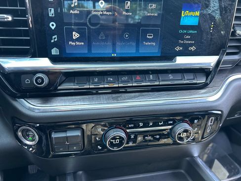 Used 2025 Chevrolet Silverado 2500 LTZ w/ LTZ Plus Package AWD/4WD image 26