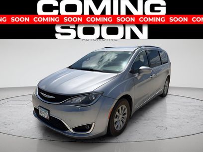 Used 2019 Chrysler Pacifica Touring-L