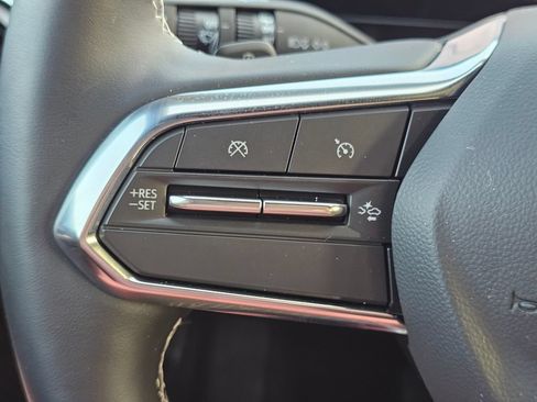 Used 2025 Chevrolet Equinox EV LT FWD image 27