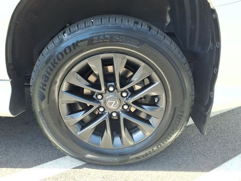 Certified 2023 Lexus GX 460 Premium w/ Premium Package image 19