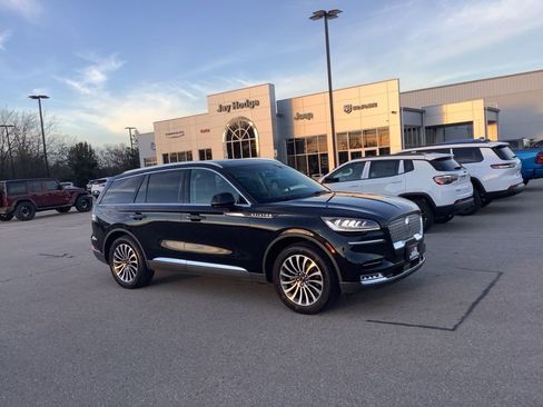 Used 2020 Lincoln Aviator Reserve w/ Elements Package Plus image 36