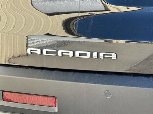 Used 2022 GMC Acadia SLE image 27